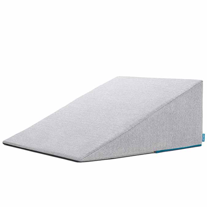 Symbia Wedge Pillow 23°